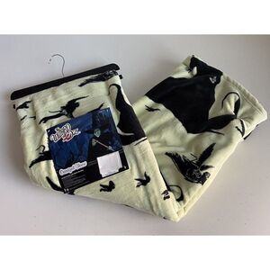 The Wizard Of Oz Wicked Witch 60 X 70" Green Throw Blanket Flying Monkeys NEW